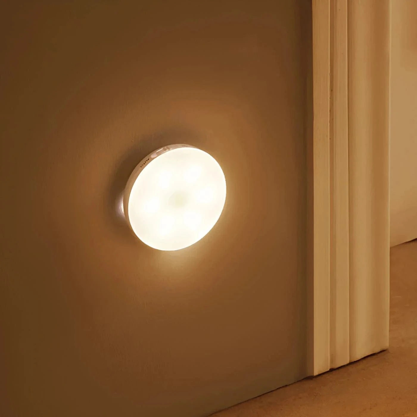 Czujnik Ruchu do Lampy LED | Energooszczędne Oświetlenie do Korytarzy i Schodów