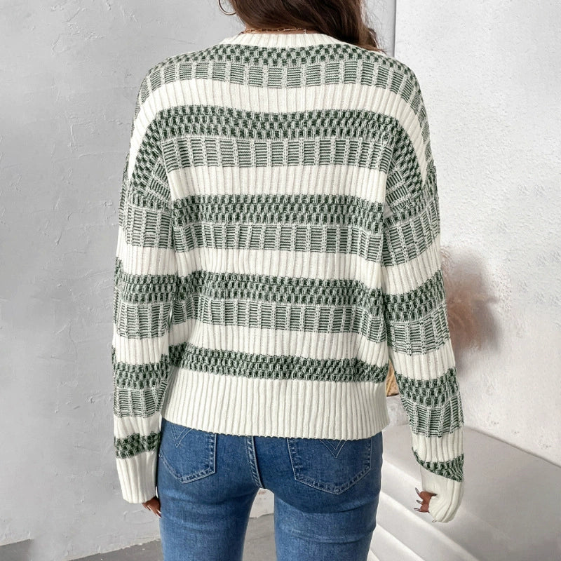 Swetry damskie | Moda damska na jesień/zimę o luźnym kroju i okrągłym dekolcie