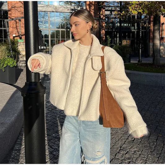 Elegancki krótki płaszcz