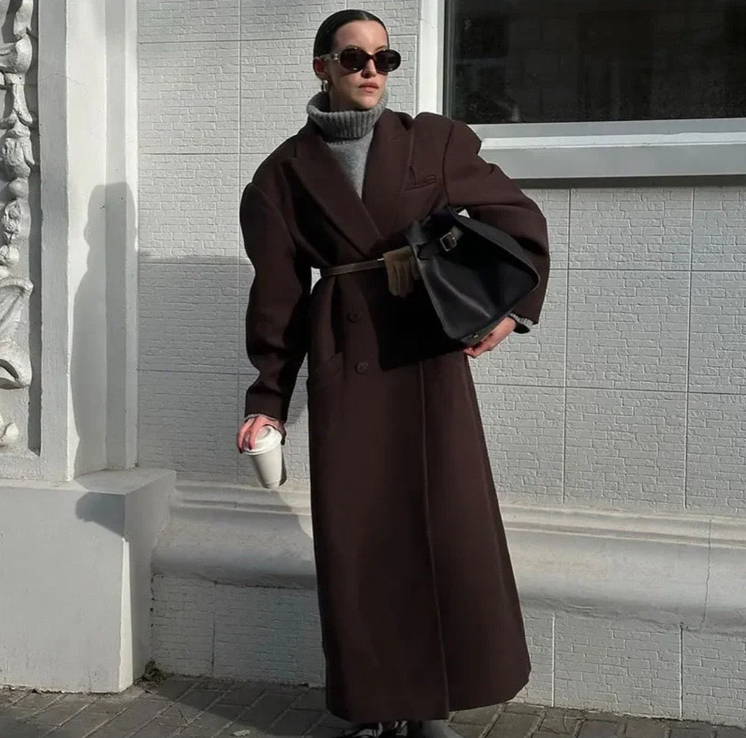 Długi płaszcz damski – krój oversize – mieszanka wełny – dwurzędowy