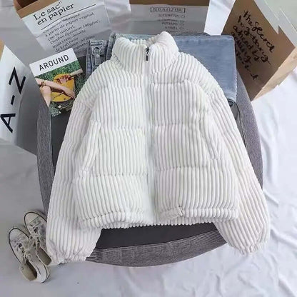 Kurtka damska zapinana na zamek - luźny krój - wysoki kołnierz - ściągacze w mankietach