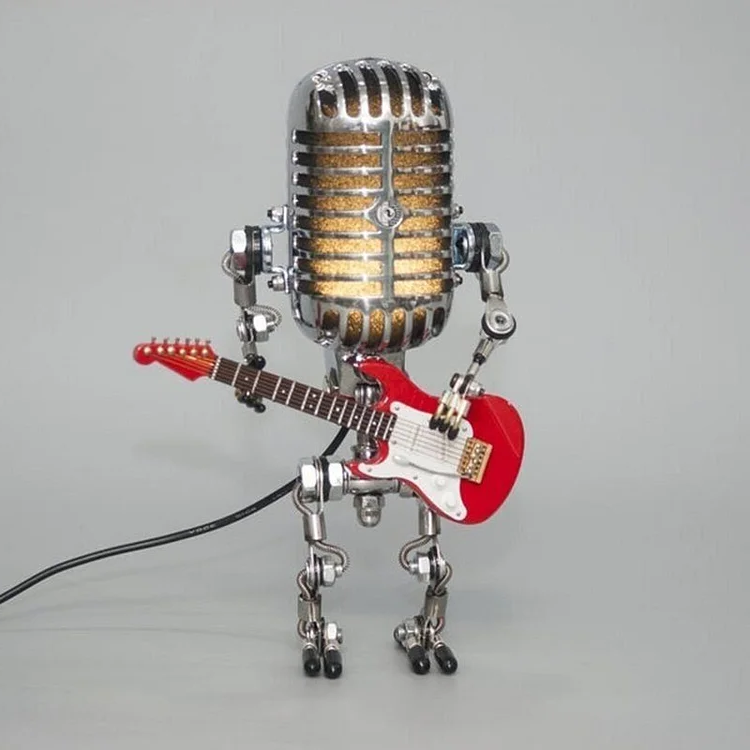 Metalowa lampa-robot z mikrofonem i gitarą – zabytkowa lampa biurkowa w formie rzeźby, idealna dekoracja inspirowana muzyką 3