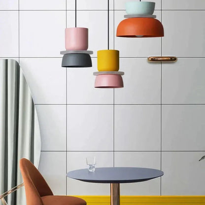 Nowoczesna lampa wisiorka w pastelowych kolorach - skandynawska wisząca lampa do jadalni i salonu o regulowanej wysokości