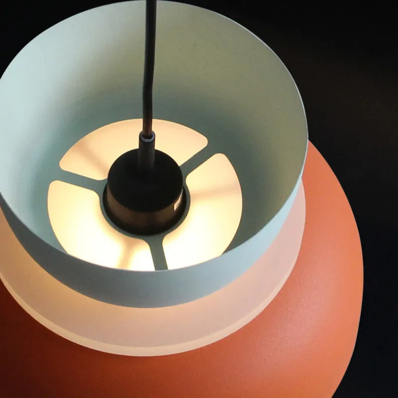 Nowoczesna lampa wisiorka w pastelowych kolorach - skandynawska wisząca lampa do jadalni i salonu o regulowanej wysokości
