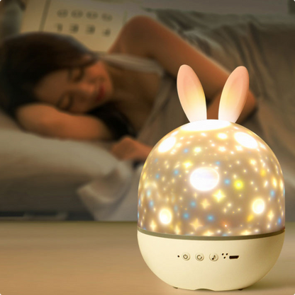 Projektor na nocne światło z pilotem - obrót 360 °, 3 kolory, kojąca atmosfera w pokoju dziecięcym