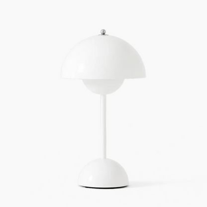 Ściemna lampa stołowa LED - elegancka bezprzewodowa lampa stołowa w nowoczesnym projekcie domu i biura
