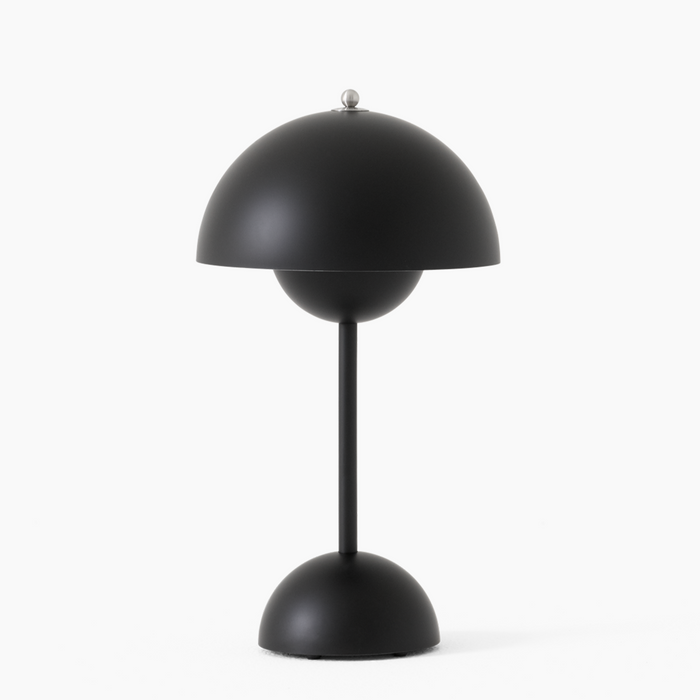 Ściemna lampa stołowa LED - elegancka bezprzewodowa lampa stołowa w nowoczesnym projekcie domu i biura