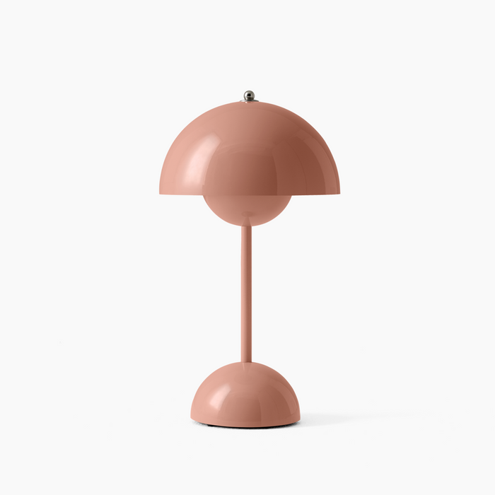 Ściemna lampa stołowa LED - elegancka bezprzewodowa lampa stołowa w nowoczesnym projekcie domu i biura