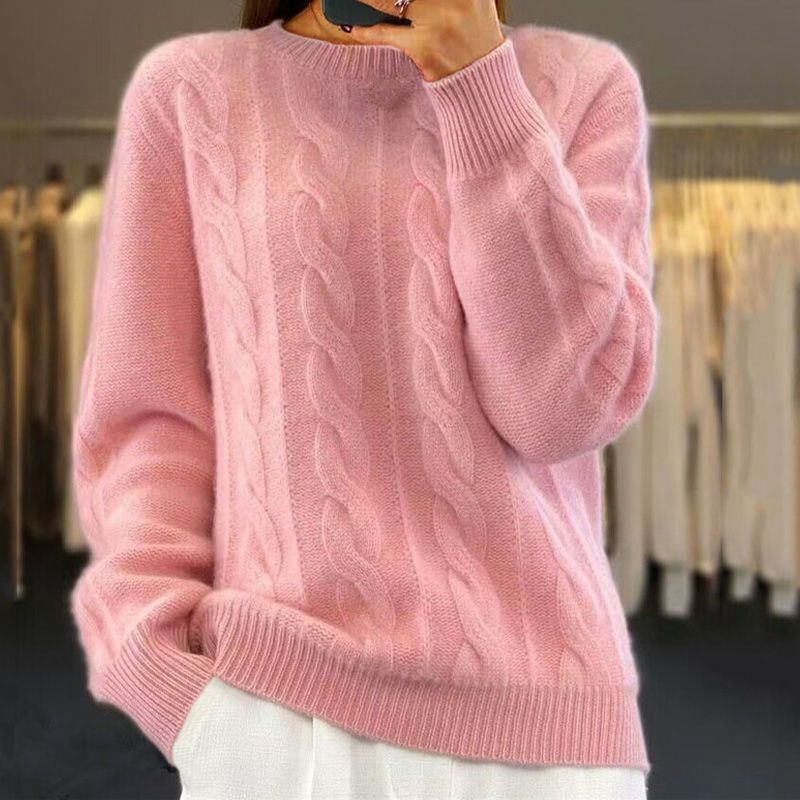 Sweter damski z warkoczowym splotem – wzór warkoczowy – okrągły dekolt – miękki materiał