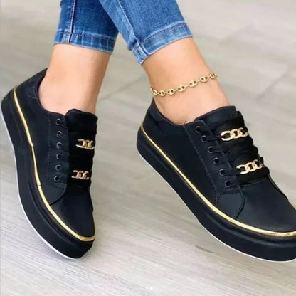 Damskie sportowe sneakersy z ozdobnym łańcuszkiem i złotymi detalami | Amelia