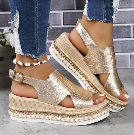 Plateausandalen Glanzeffekt | Sommerschuhe Damen Freizeitmode | Elina